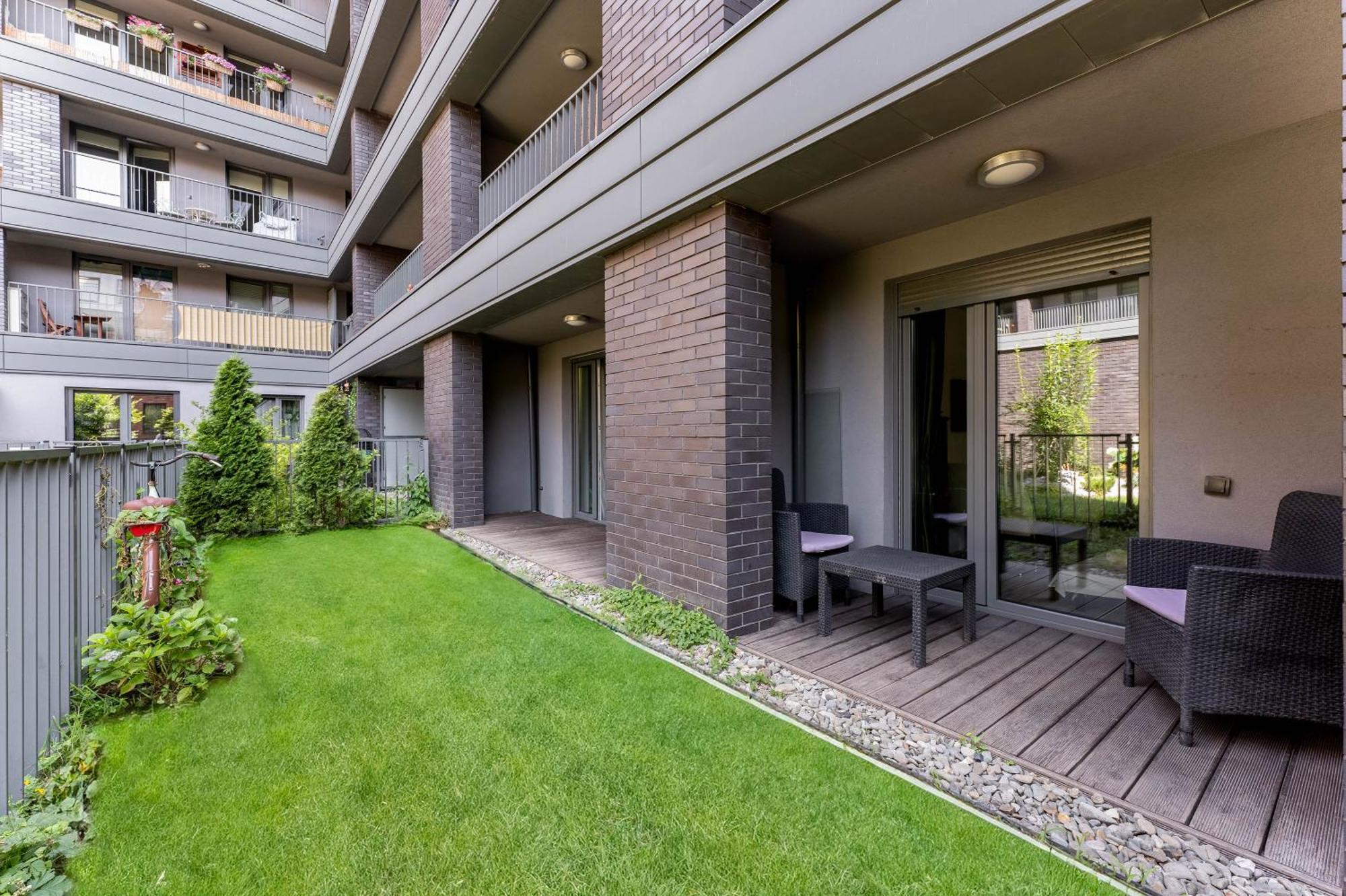 Nadwislanska 11 Apartment With Garden Kraków Exteriör bild