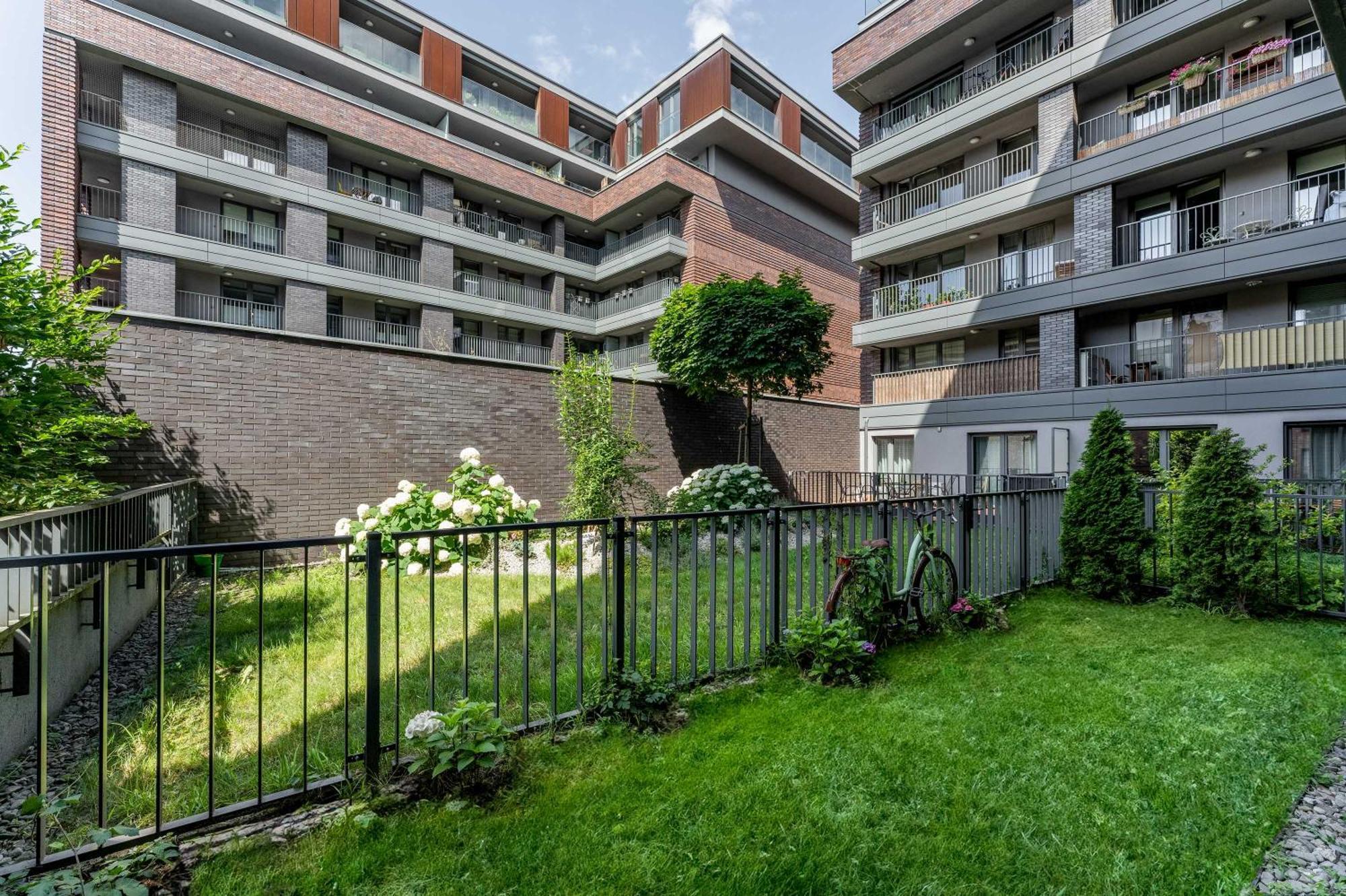 Nadwislanska 11 Apartment With Garden Kraków Exteriör bild
