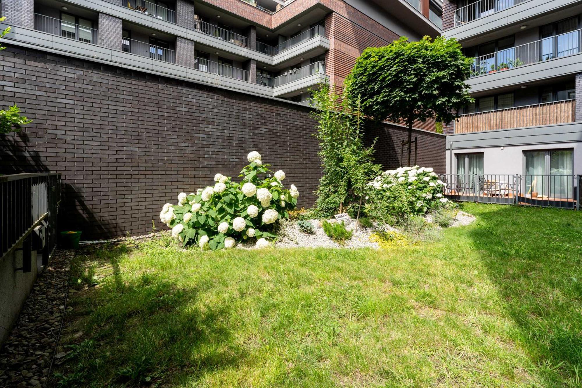 Nadwislanska 11 Apartment With Garden Kraków Exteriör bild